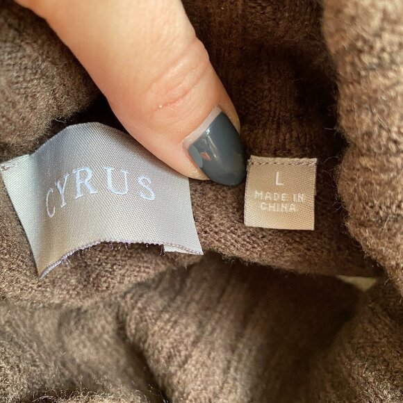 CYRUS New Boucle Sweater BNWT Turtleneck - Picture 11 of 11